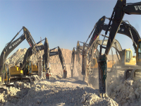 Escavatori Volvo al lavoro in Qatar