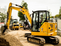 Caterpillar lancia il nuovo miniescavatore 306 CR