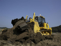 Komatsu lancia il nuovo dozer D85EX/PX-18