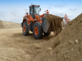 Consumi efficienti per la nuova pala gommata Doosan DL420CVT-5