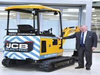 JCB segna un 2018 da record