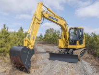 PC138USLC-11, Komatsu rinnova il raggio corto