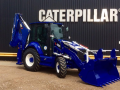 Un Cat 428F2 blu festeggia la storica vittoria del Leicester