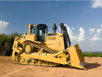 Caterpillar aggiorna il dozer D8R