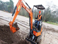 Hitachi: i nuovi miniescavatori ZX17U-5 e ZX19U-5