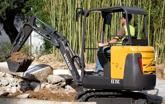 Volvo EC15C mini excavator features and benefits 566x290